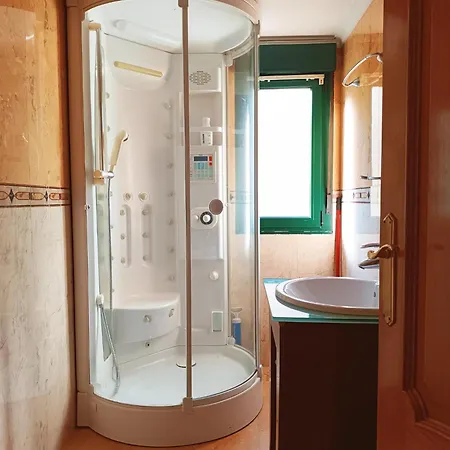 Apartment Atico Duplex En Plaza De Trascorrales Oviédo