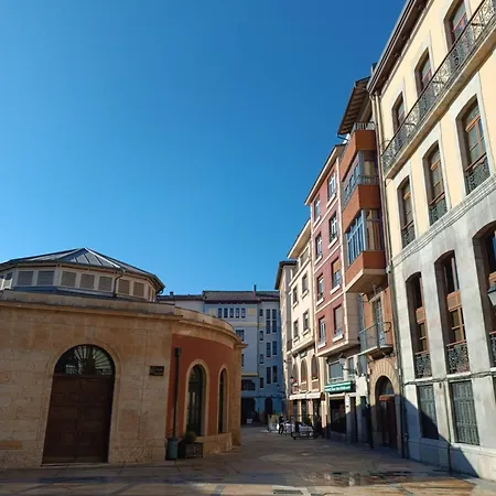 Atico Duplex En Plaza De Trascorrales