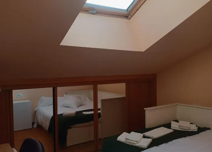 Atico Duplex En Plaza De Trascorrales *